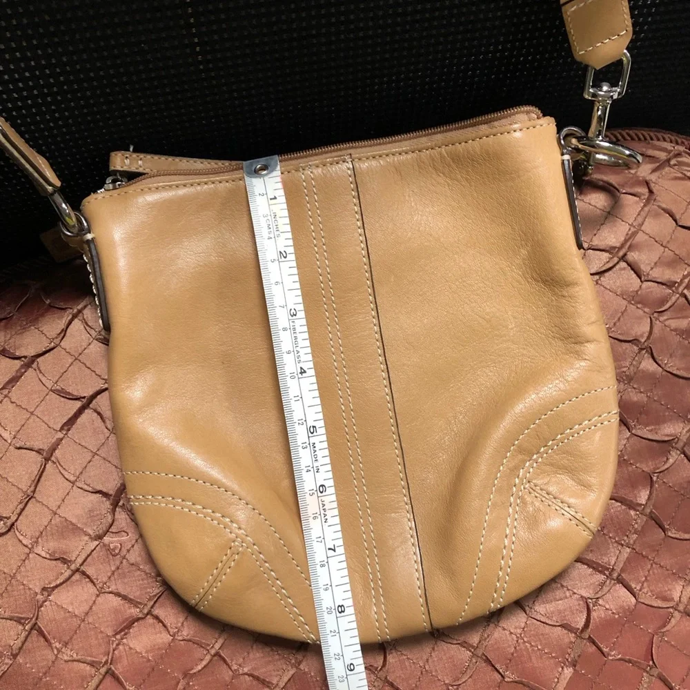 Coach Two-Tone Tan Leather Crossbody Bag - Picture 13 of 14